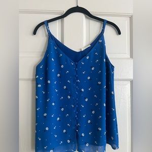 Blue tank top with flowers and button detail